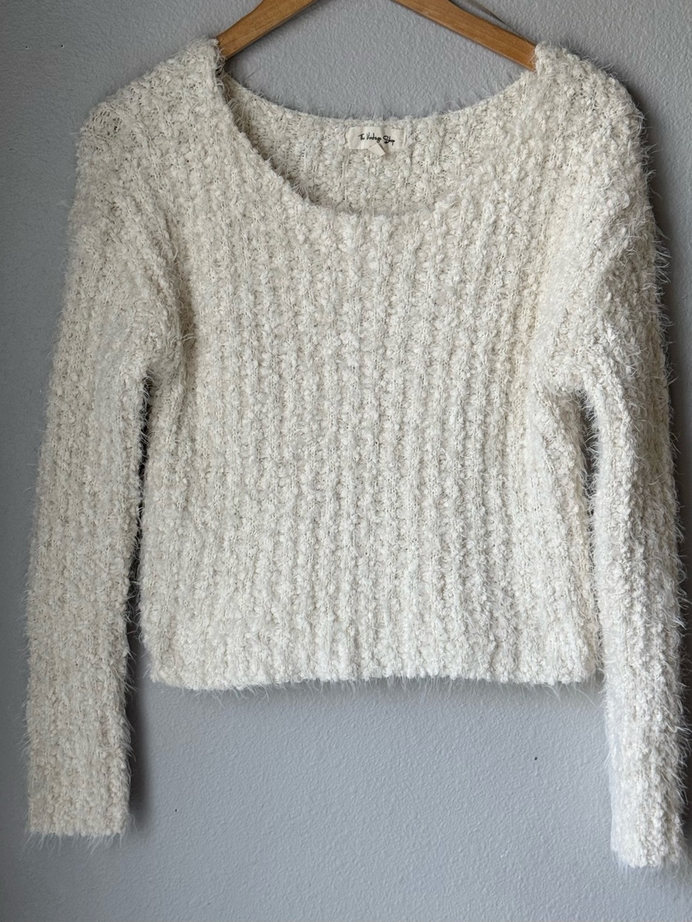 The Vintage Shop Cozy Cream Fuzzy Knit Women's Sweater Size Medium Long Sleeve